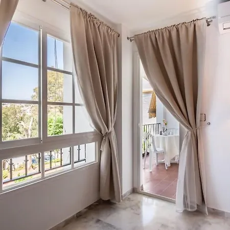 Con Piscina Cerca Del Golf En Atalaya - Atalaya Del Golf 31 شقة